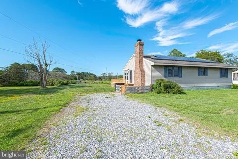 27174 CHAMP WHARF #27174