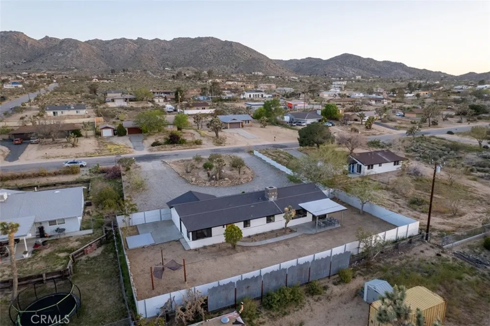 60468 Latham Trail Joshua Tree, CA 92252