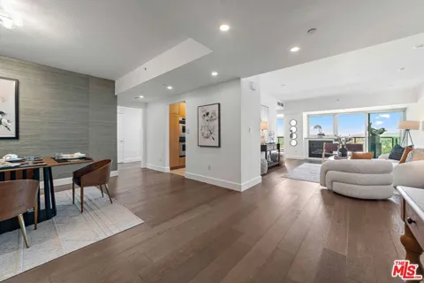 13600 Marina Pointe Drive #1904