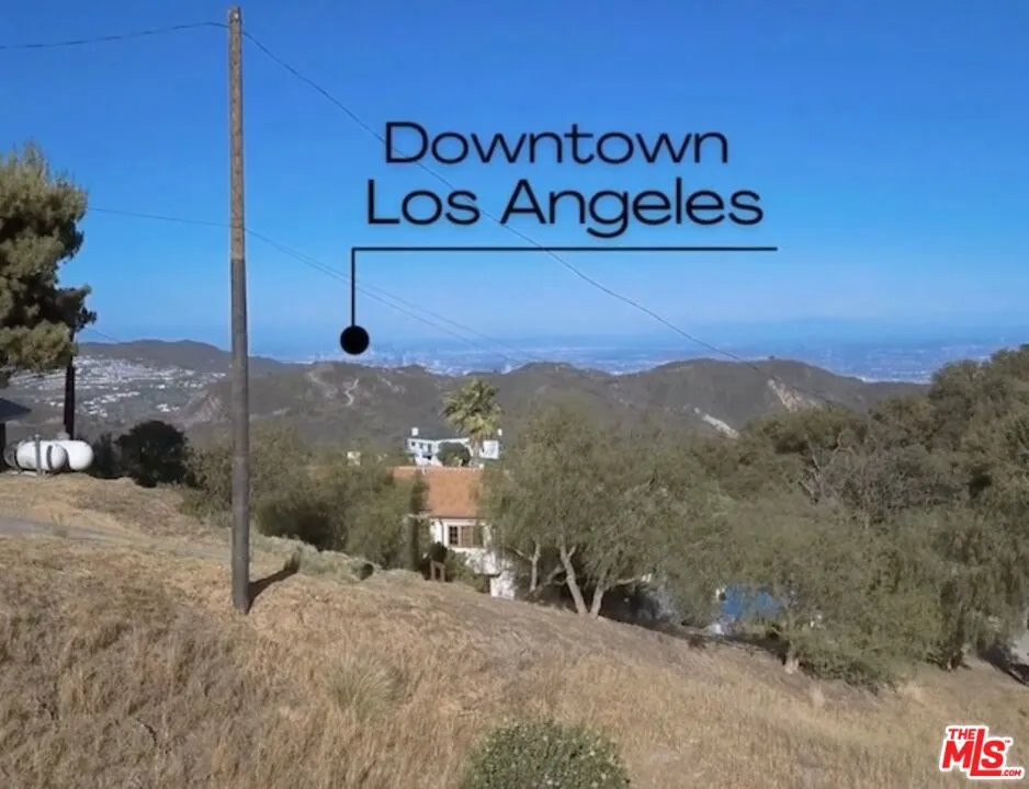 Skyhawk Lane Topanga, CA 90290