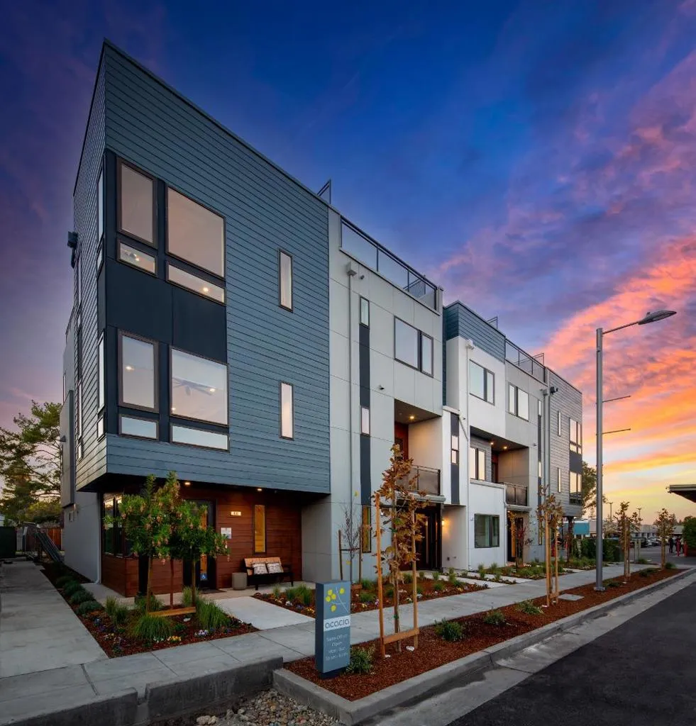 109 Koa Court Palo Alto, CA 94306