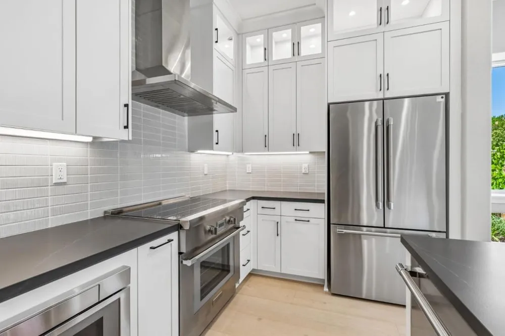 109 Koa Court Palo Alto, CA 94306