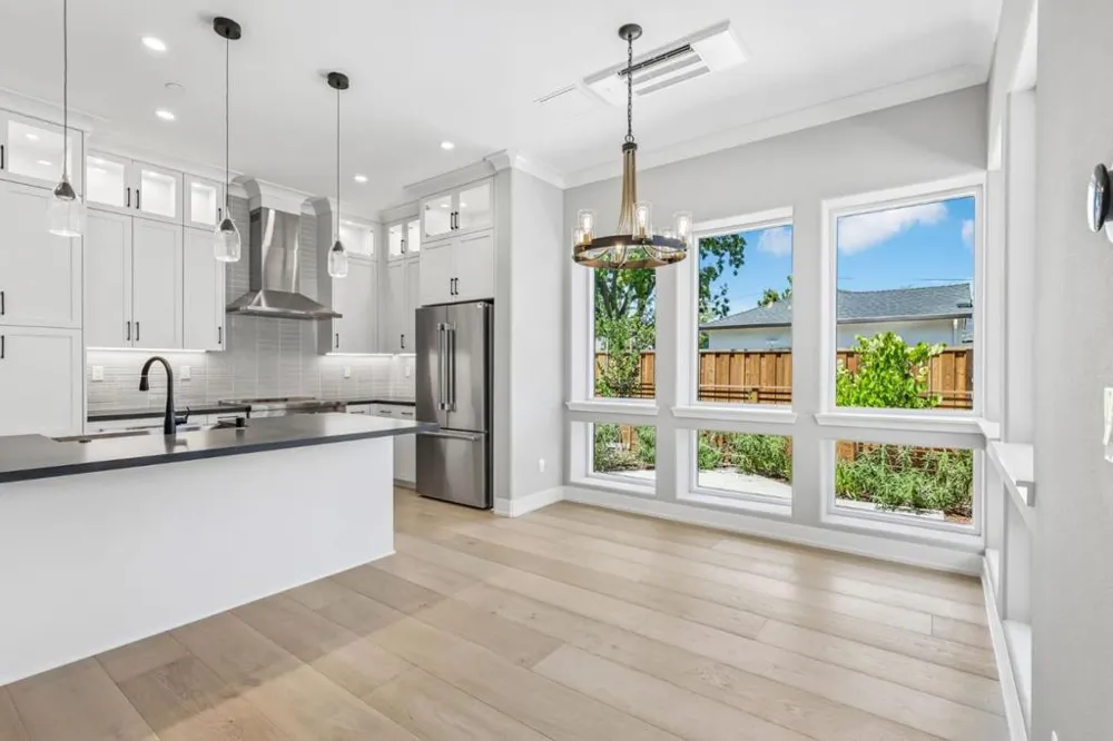 109 Koa Court Palo Alto, CA 94306