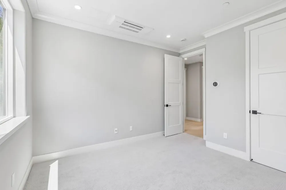 109 Koa Court Palo Alto, CA 94306