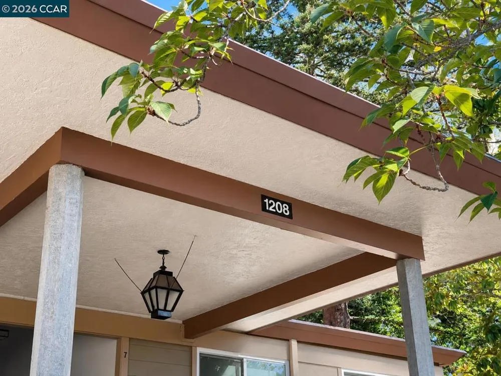 1208 Skycrest Drive #5 Walnut Creek, CA 94595