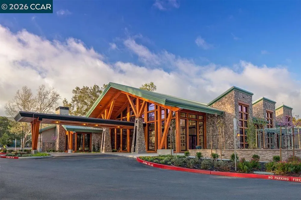 1208 Skycrest Drive #5 Walnut Creek, CA 94595
