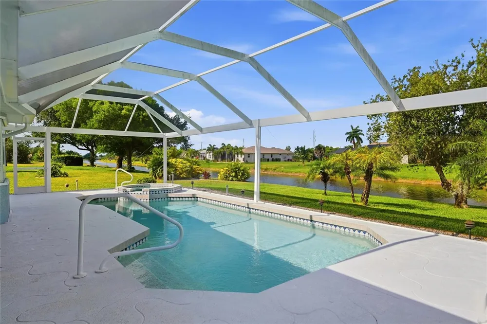 816 BOUNDARY BOULEVARD Rotonda West, FL 33947