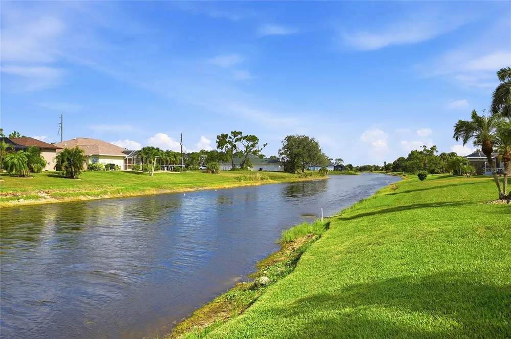 816 BOUNDARY BOULEVARD Rotonda West, FL 33947