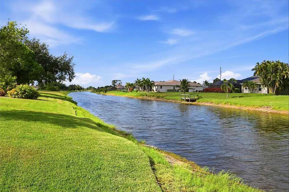 816 BOUNDARY BOULEVARD Rotonda West, FL 33947