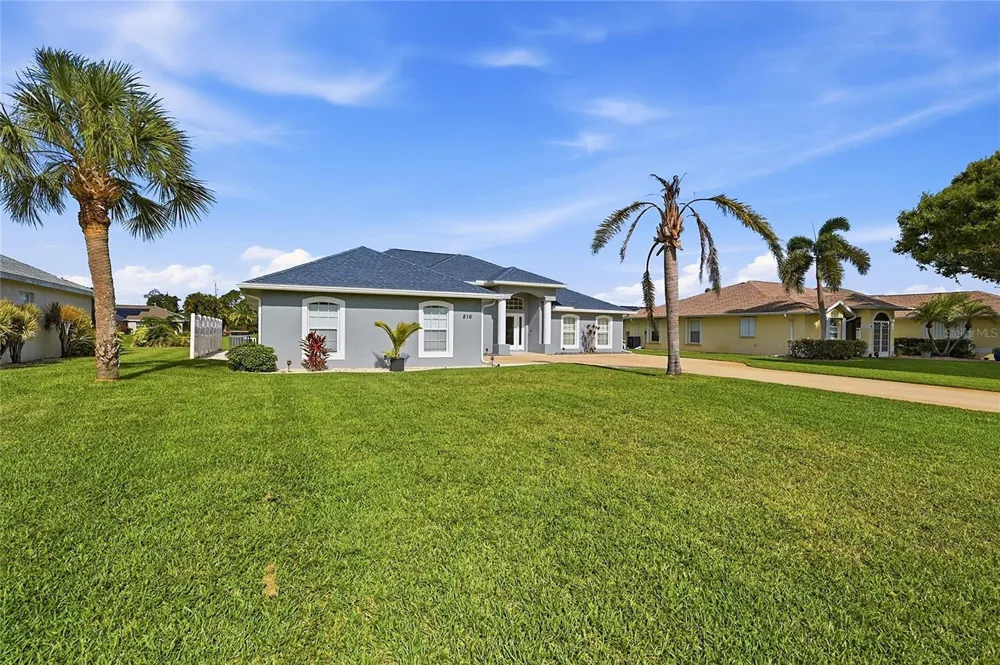 816 BOUNDARY BOULEVARD Rotonda West, FL 33947