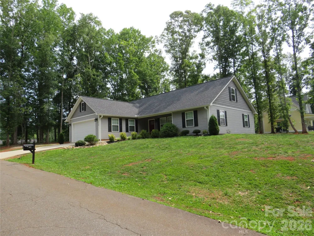 118 Tallyhoe Street Forest City, NC 28043