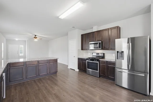5403 Daniel Way St Hedwig, TX 78152