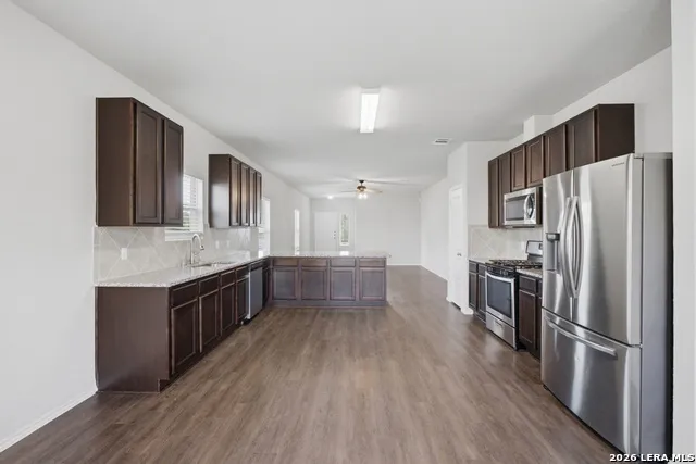 5403 Daniel Way St Hedwig, TX 78152