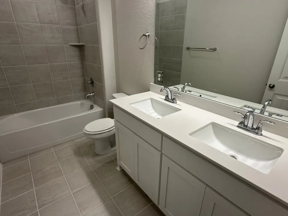 182 Sunny Side Road Valley View, TX 76272