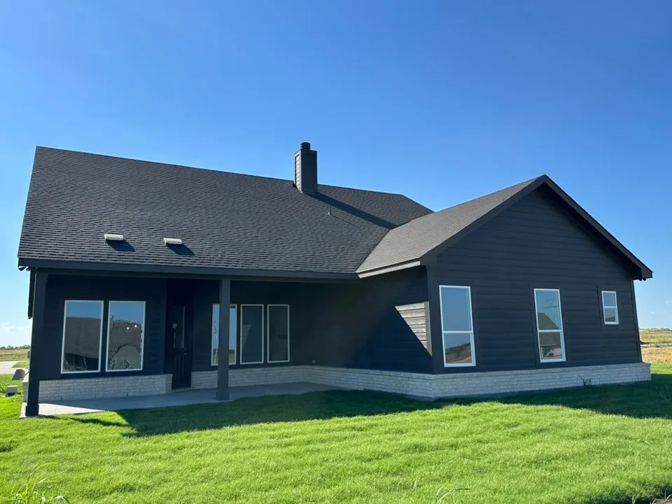 182 Sunny Side Road Valley View, TX 76272