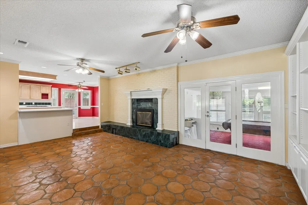 4204 Biscayne Drive Haltom City, TX 76117