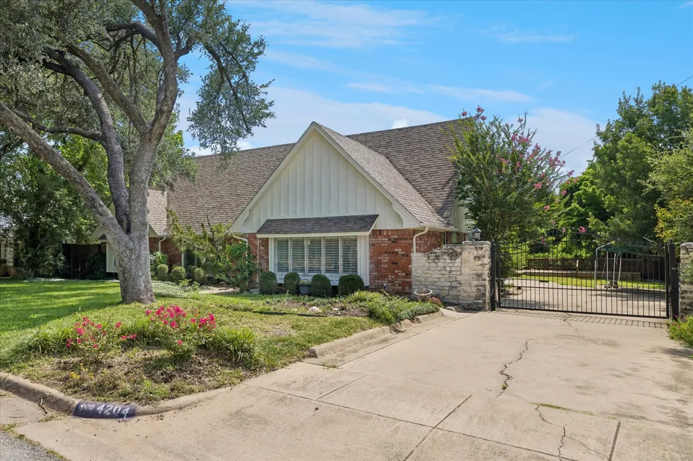 4204 Biscayne Drive Haltom City, TX 76117