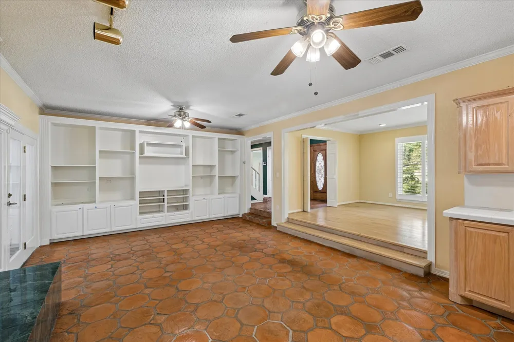 4204 Biscayne Drive Haltom City, TX 76117