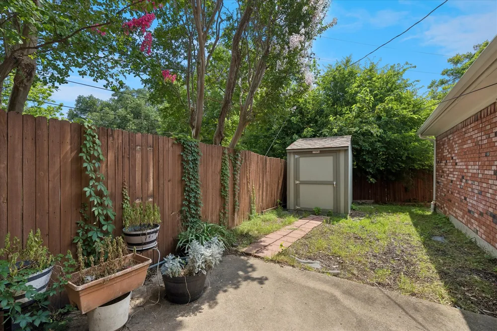 4204 Biscayne Drive Haltom City, TX 76117