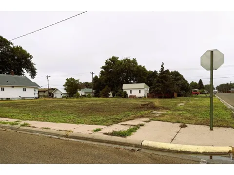 600 W 5th Street