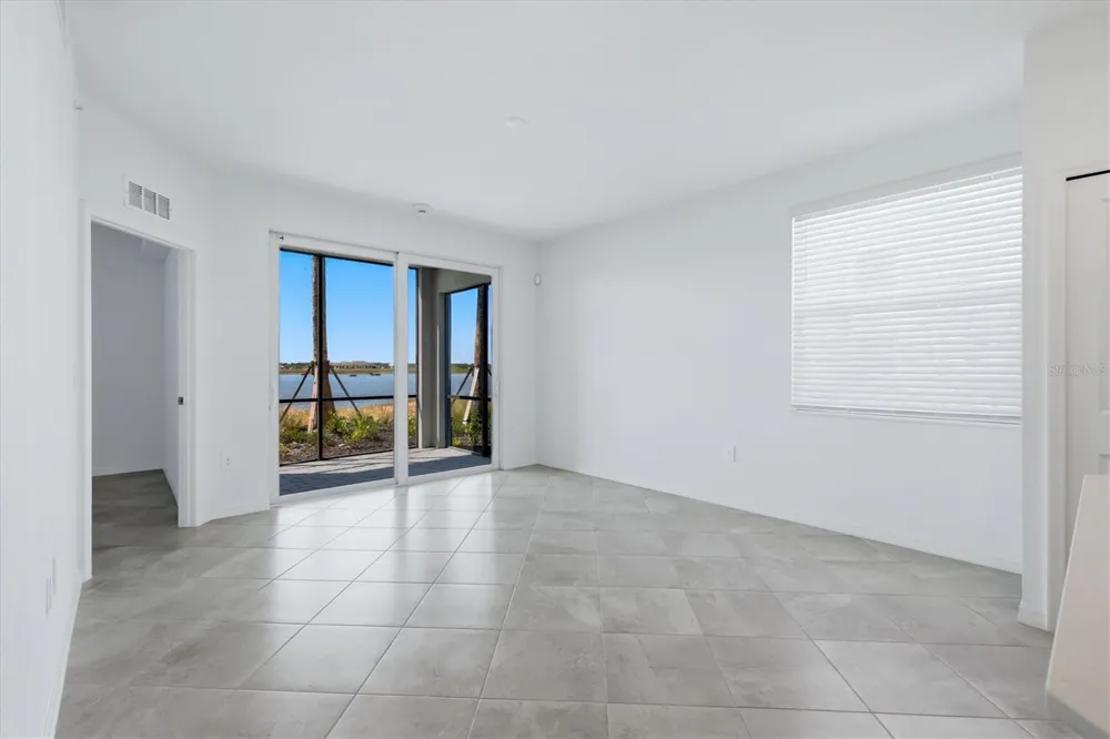 19140 SCALLOP LOOP #108 Lakewood Ranch, FL 34211