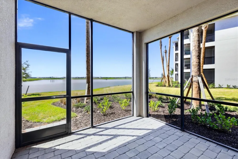 19140 SCALLOP LOOP #108 Lakewood Ranch, FL 34211