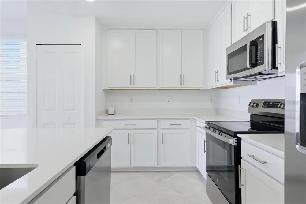 19140 SCALLOP LOOP #108 Lakewood Ranch, FL 34211