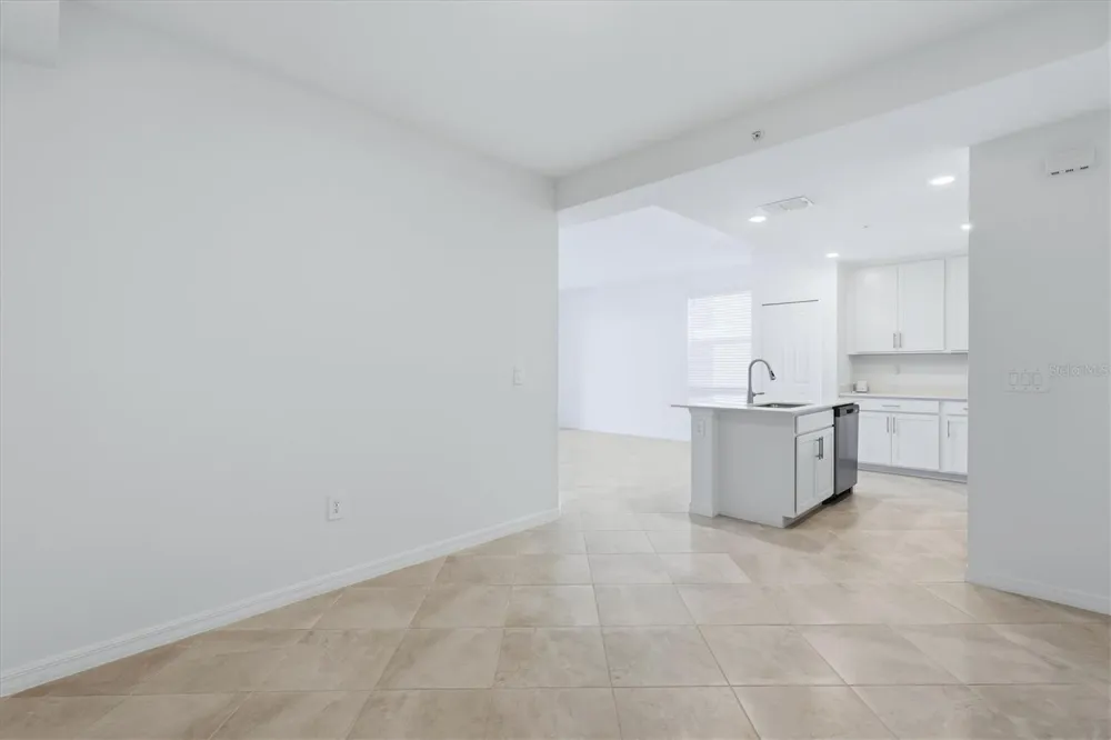 19140 SCALLOP LOOP #108 Lakewood Ranch, FL 34211