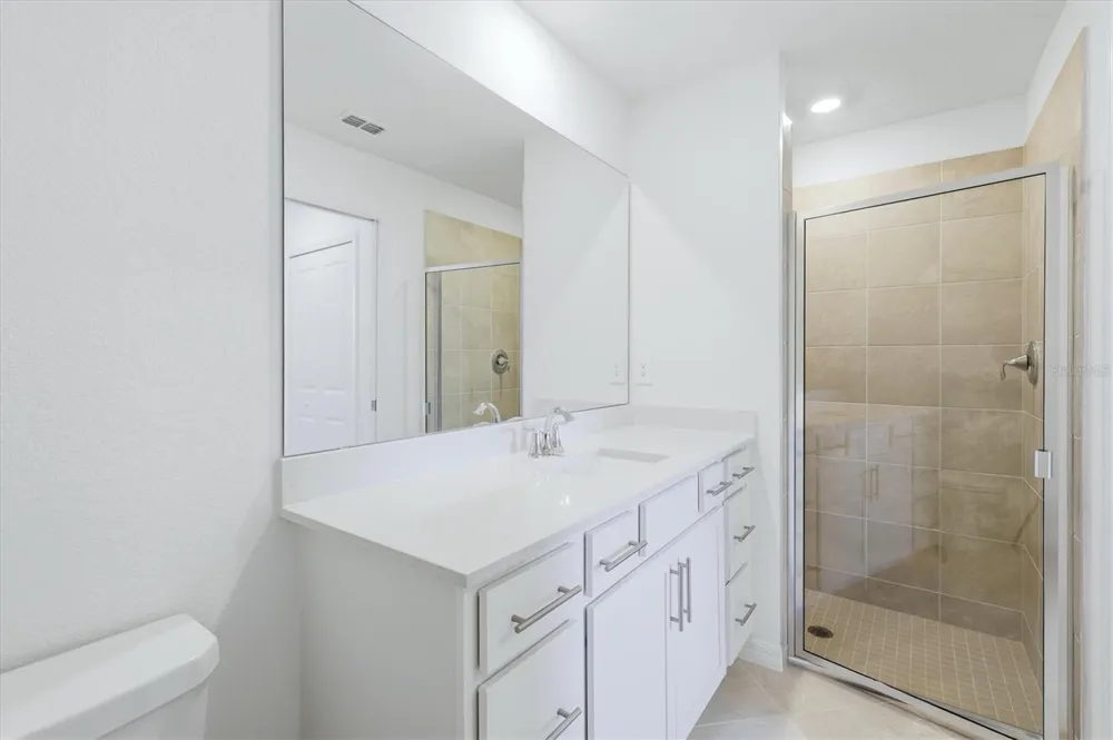 19140 SCALLOP LOOP #108 Lakewood Ranch, FL 34211
