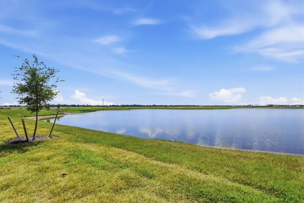19140 SCALLOP LOOP #108 Lakewood Ranch, FL 34211