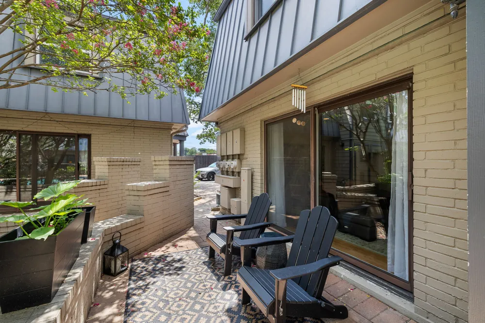 2500 Steck Avenue #6 Austin, TX 78757