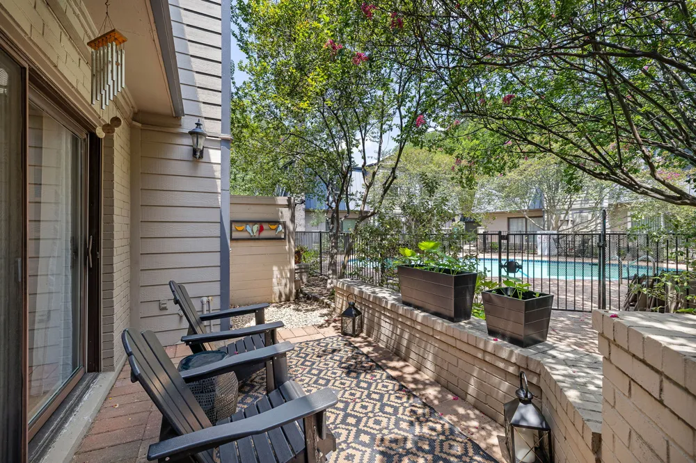 2500 Steck Avenue #6 Austin, TX 78757