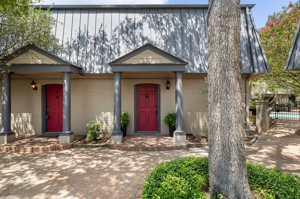 2500 Steck Avenue #6 Austin, TX 78757