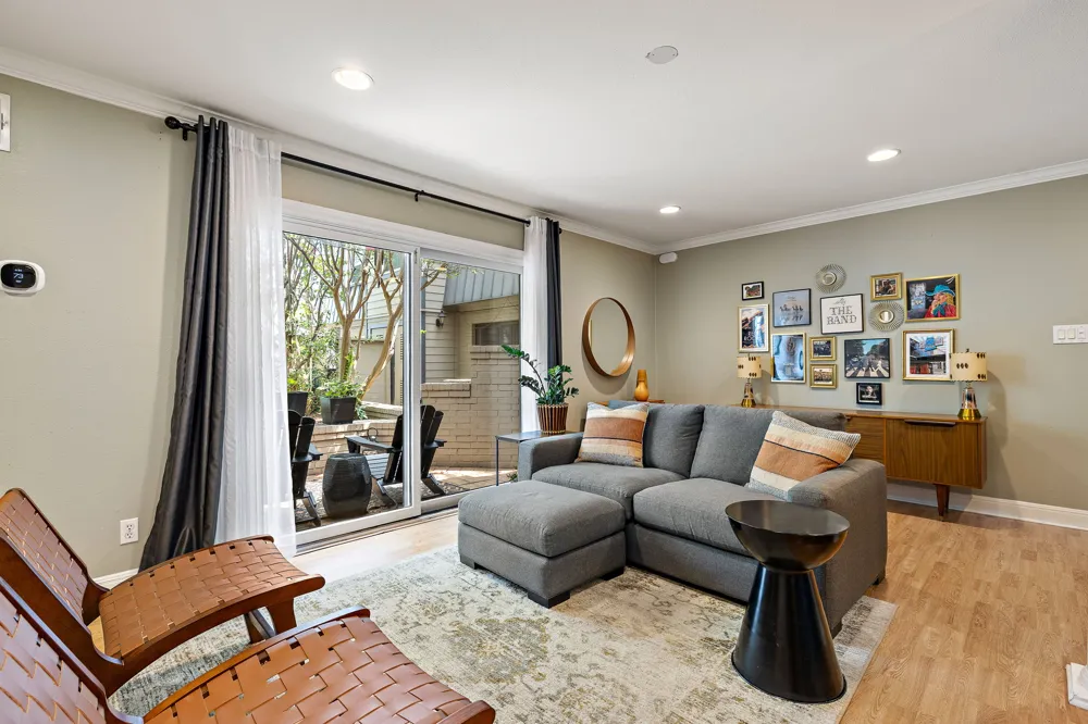 2500 Steck Avenue #6 Austin, TX 78757