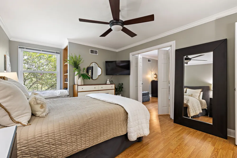 2500 Steck Avenue #6 Austin, TX 78757