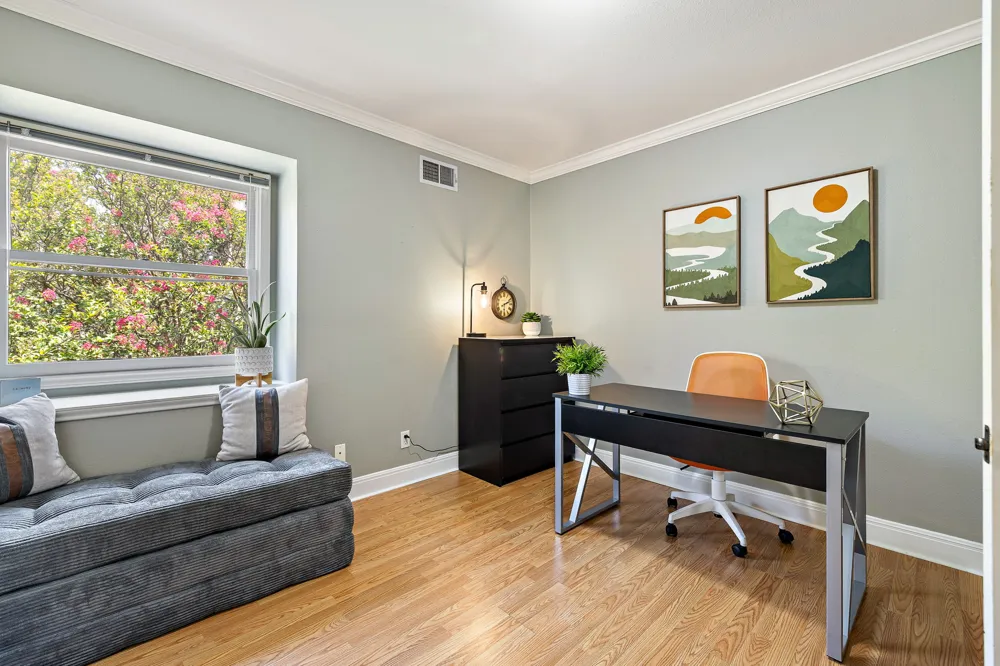 2500 Steck Avenue #6 Austin, TX 78757