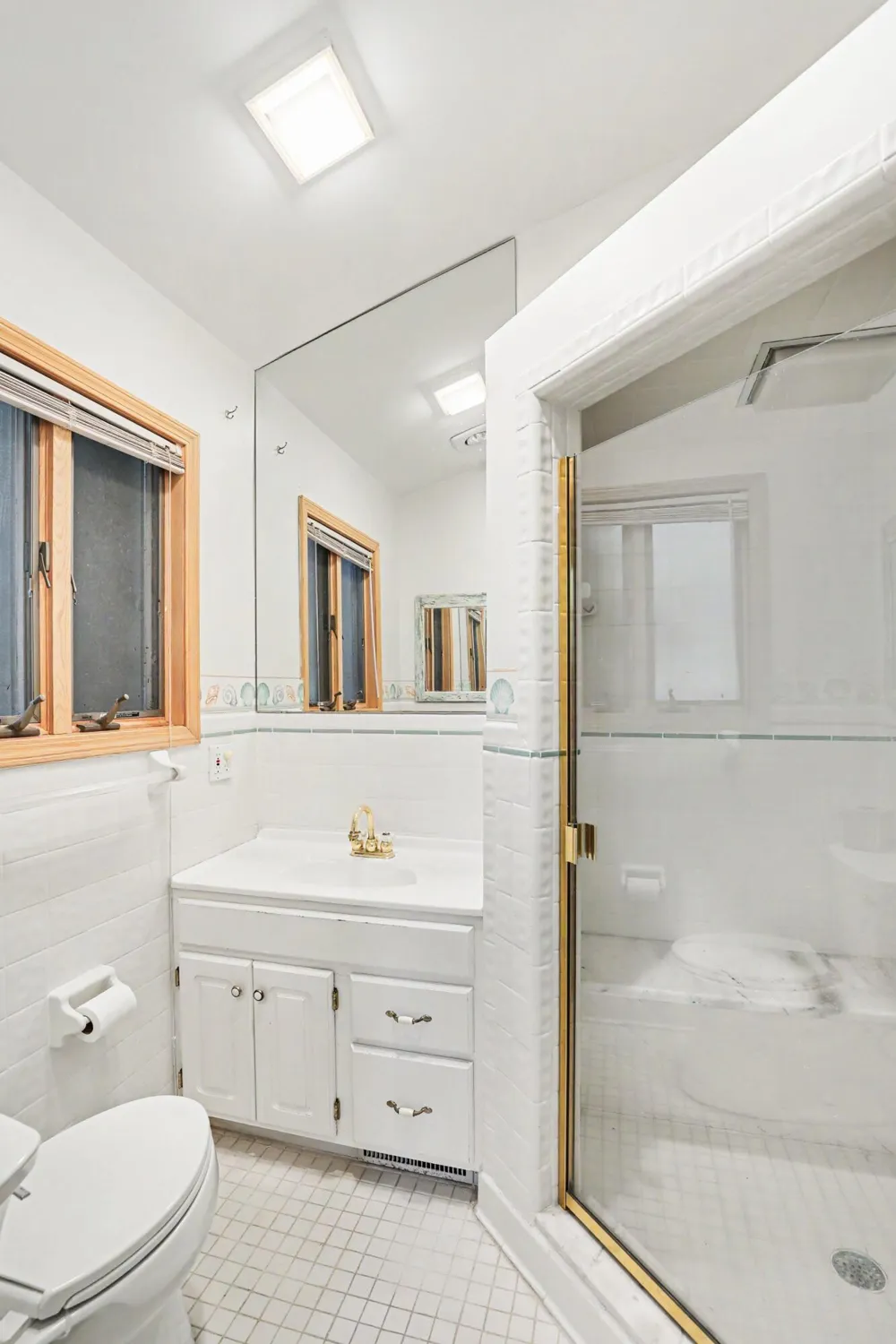 6458 Lakeshore Road Lakeport, MI 48059
