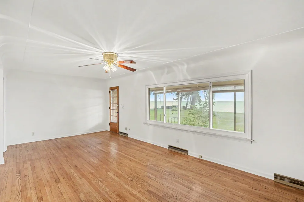 6458 Lakeshore Road Lakeport, MI 48059