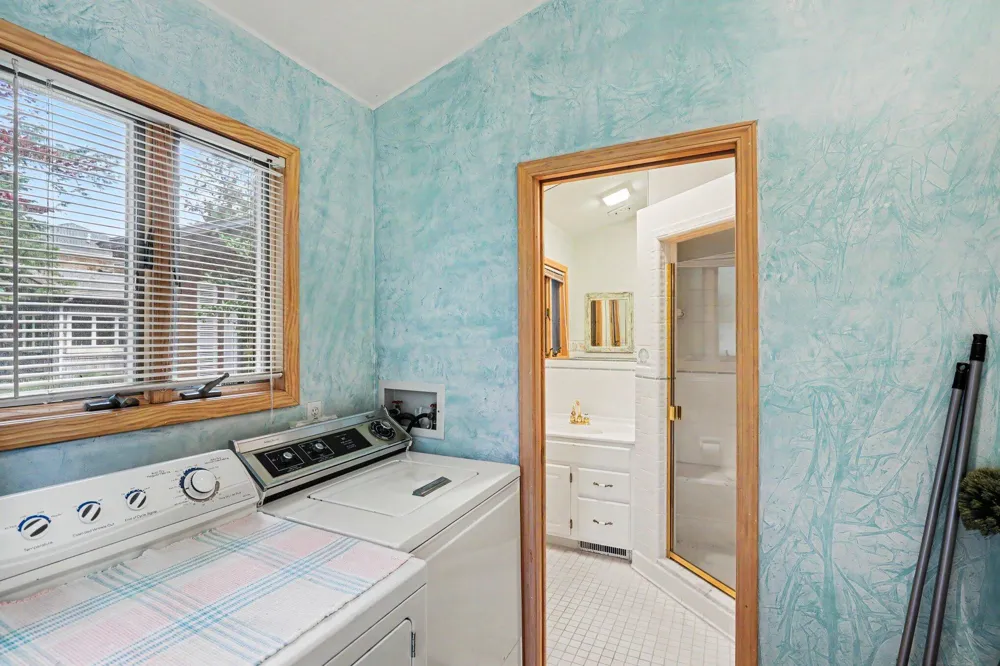 6458 Lakeshore Road Lakeport, MI 48059