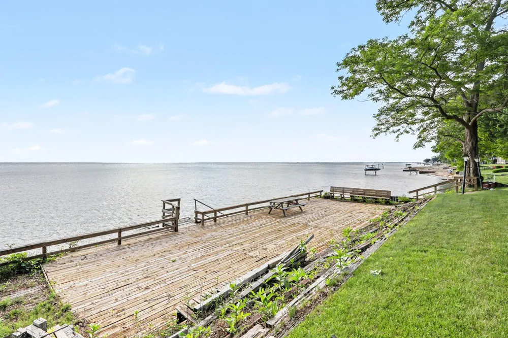 6458 Lakeshore Road Lakeport, MI 48059