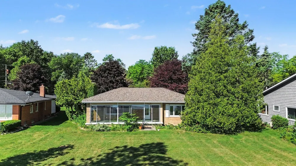 6458 Lakeshore Road Lakeport, MI 48059