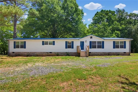 1041 Whitts Road