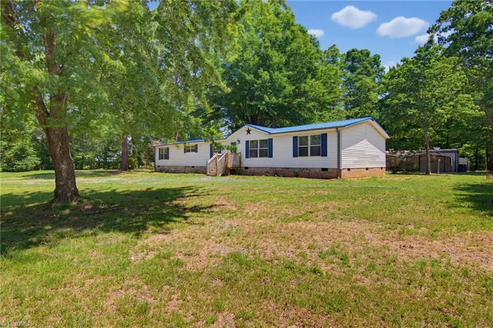 1041 Whitts Road Madison, NC 27025
