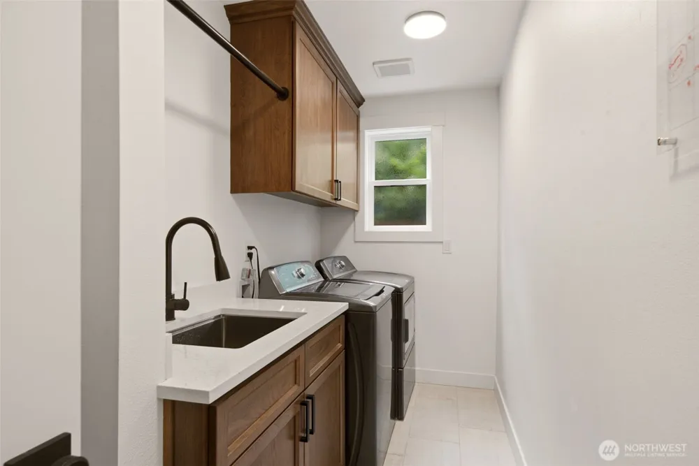 6204 53rd Street Ct W University Place, WA 98467