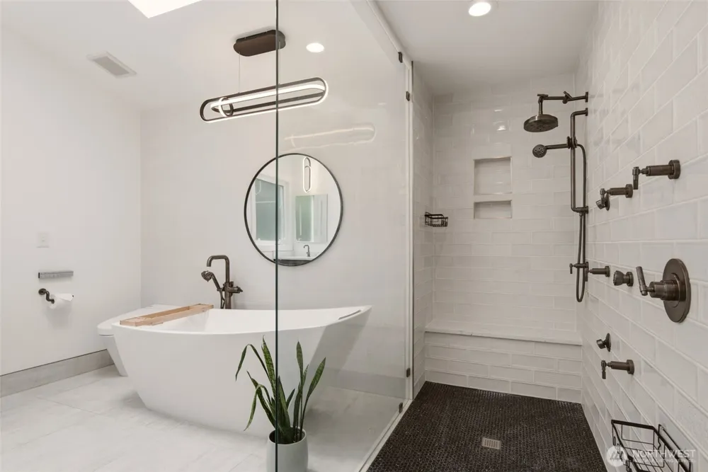 6204 53rd Street Ct W University Place, WA 98467