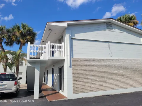 130 Bouganvillea Drive #8