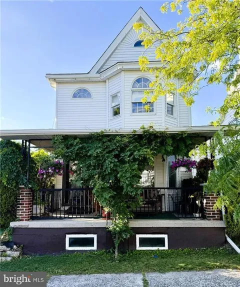 306 E WHITE STREET