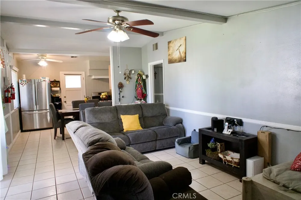 5825 Orangecrest Azusa, CA 91702