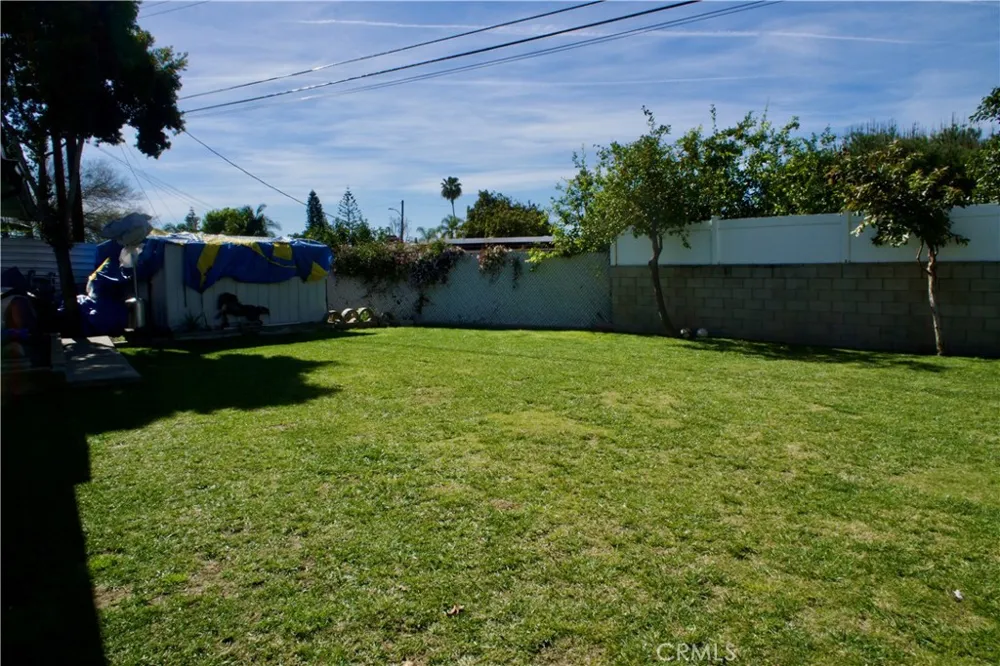 5825 Orangecrest Azusa, CA 91702