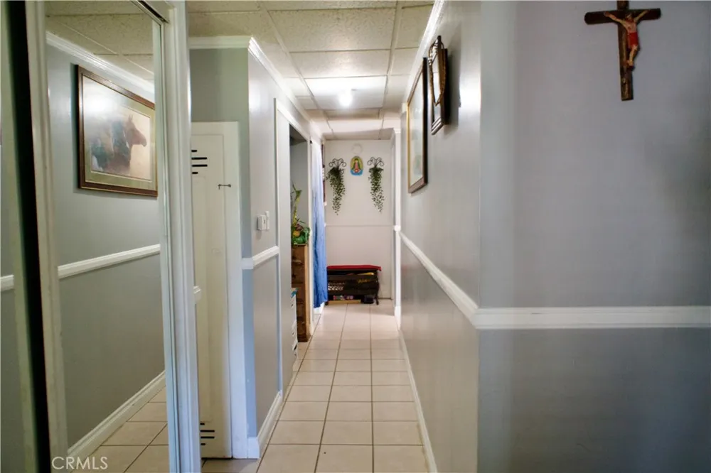 5825 Orangecrest Azusa, CA 91702